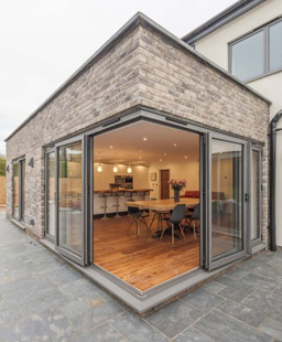 sluk-bifolding-doors